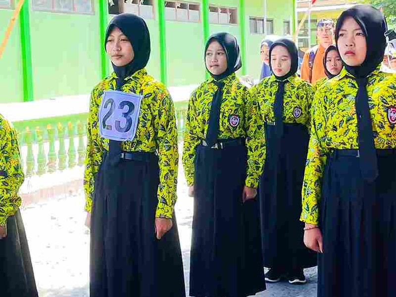 Lomba Gerak jalan regu putri