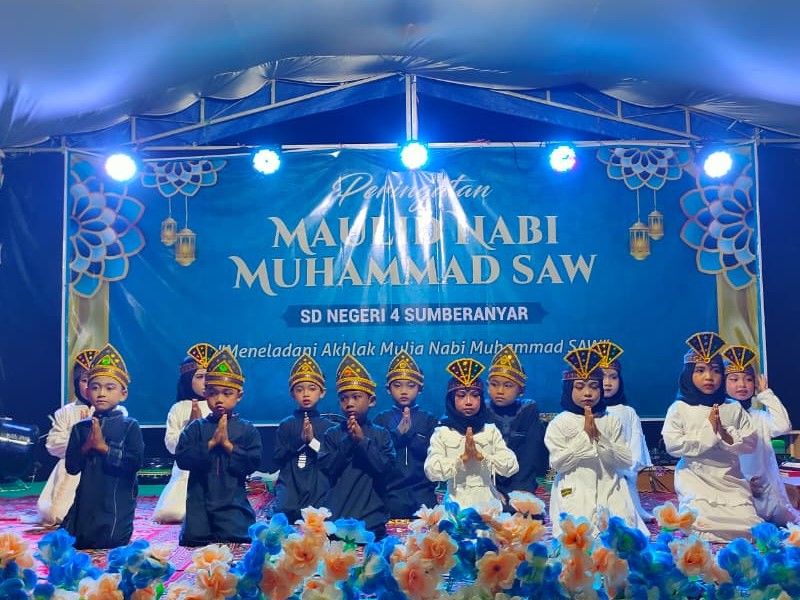Pra Acara Maulid Nabi Muhammad