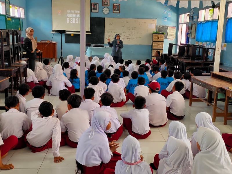Pemutaran Film G30S/PKI di Sekolah