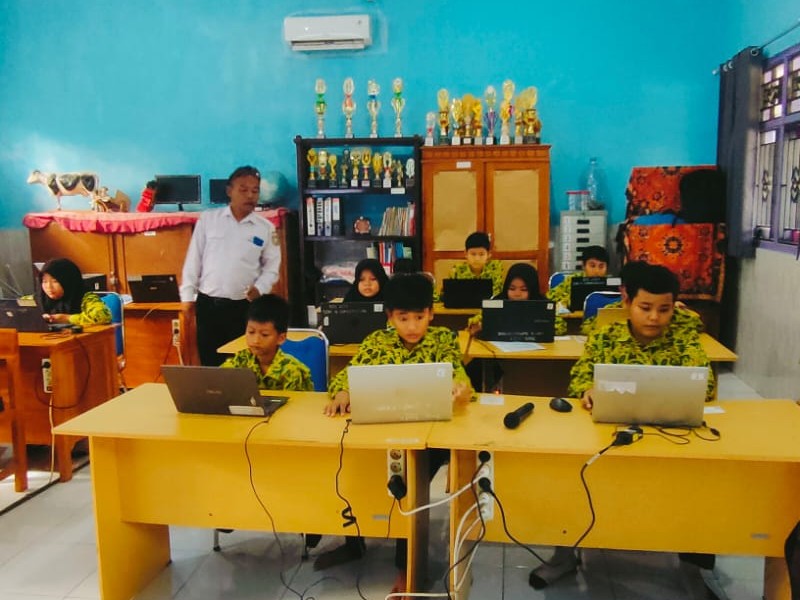 GLADI BERSIH TKA SD NEGERI 4 SUMBERANYAR